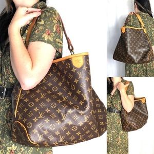 🔥POPULAR HOBO🔥 Louis Vuitton discontinued